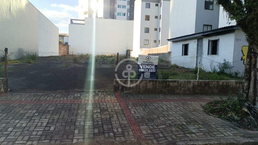 Terreno à venda no Centro: 
