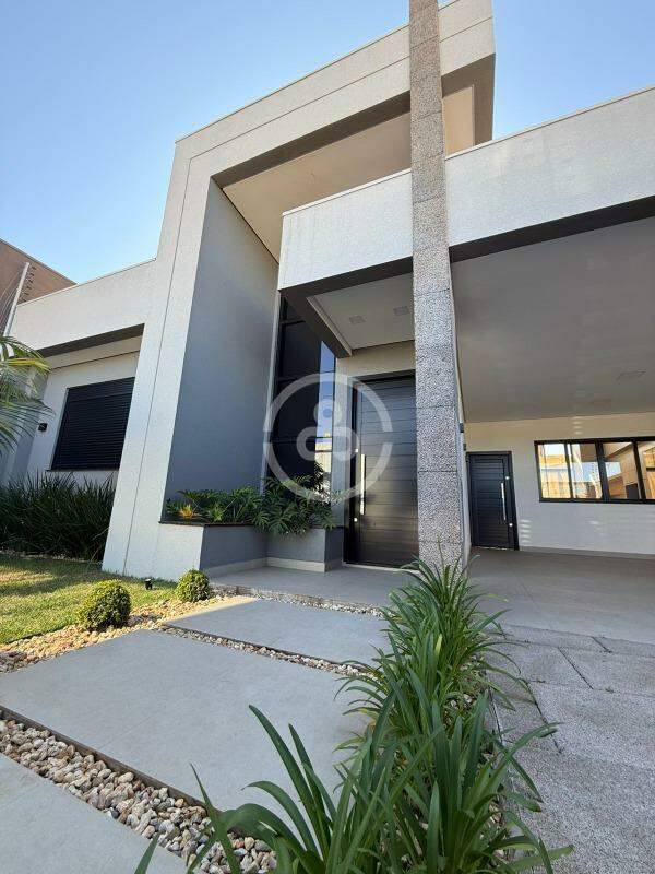 Casa à venda no Recanto Tropical II: 