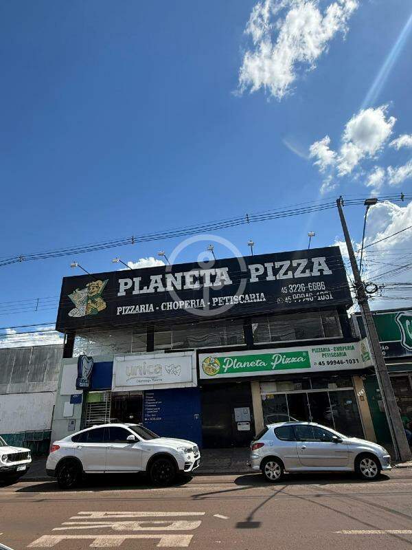 Prédio inteiro à venda no Alto Alegre: 