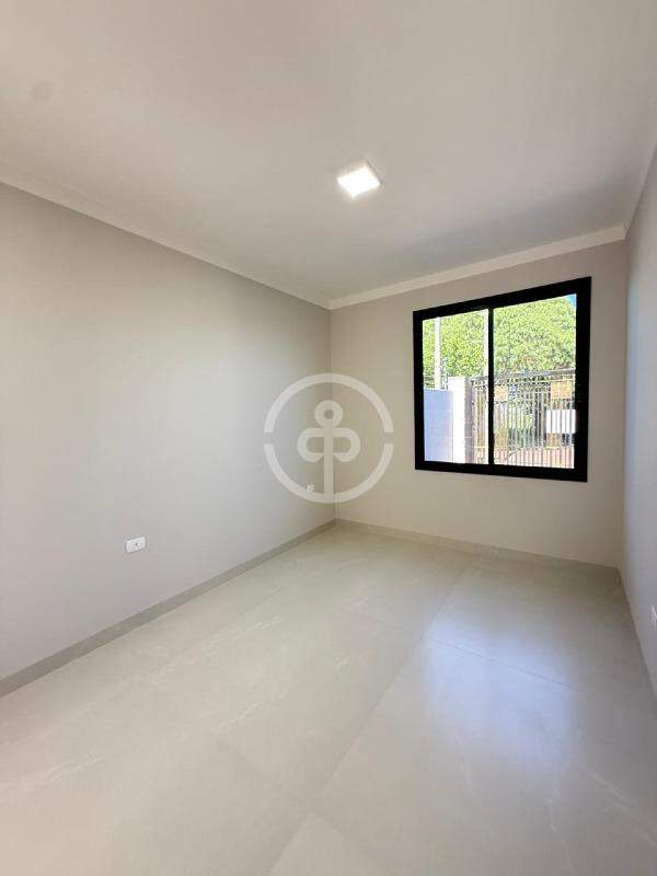 Casa à venda no Universitário: 