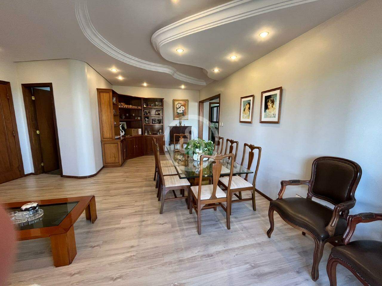 Apartamento à venda no Centro: 