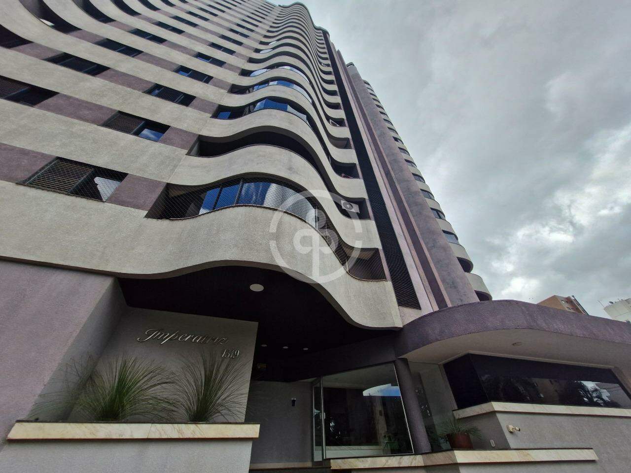 Apartamento para aluguel no Centro: 