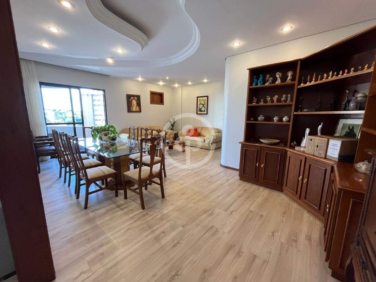 Apartamento para aluguel no Centro: 
