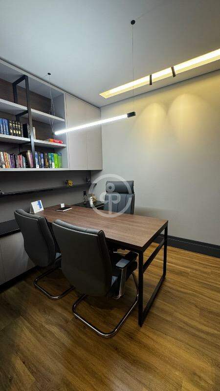 Sala comercial à venda no Neva: 