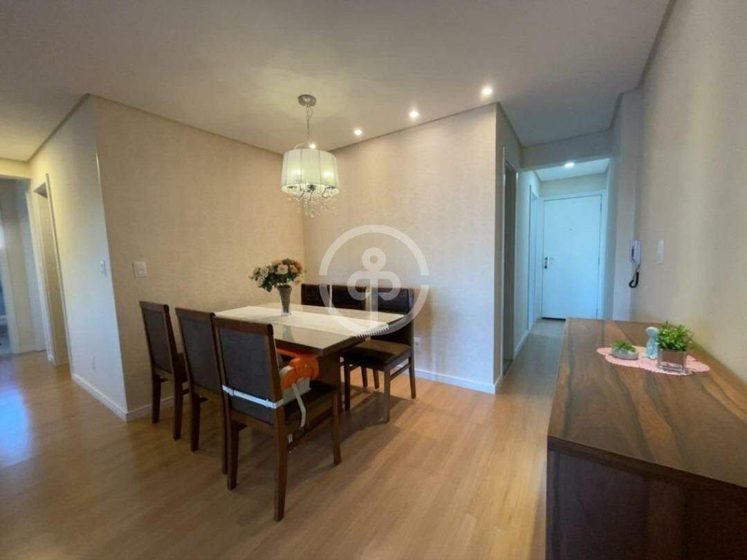 Apartamento à venda no Coqueiral: 
