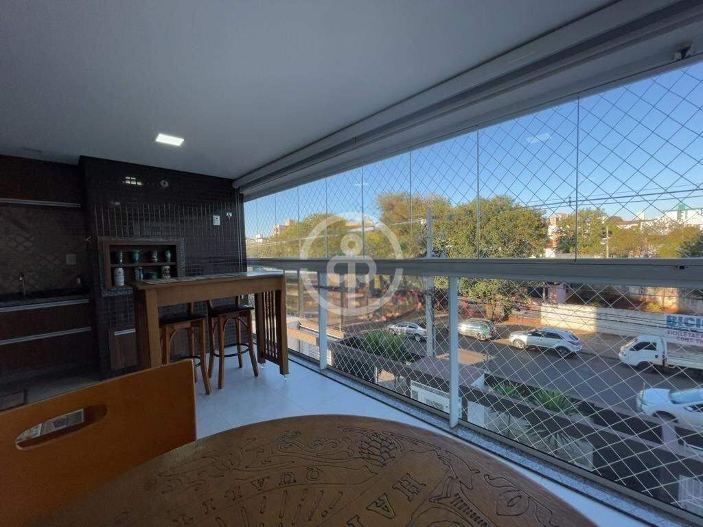 Apartamento à venda no Coqueiral: 
