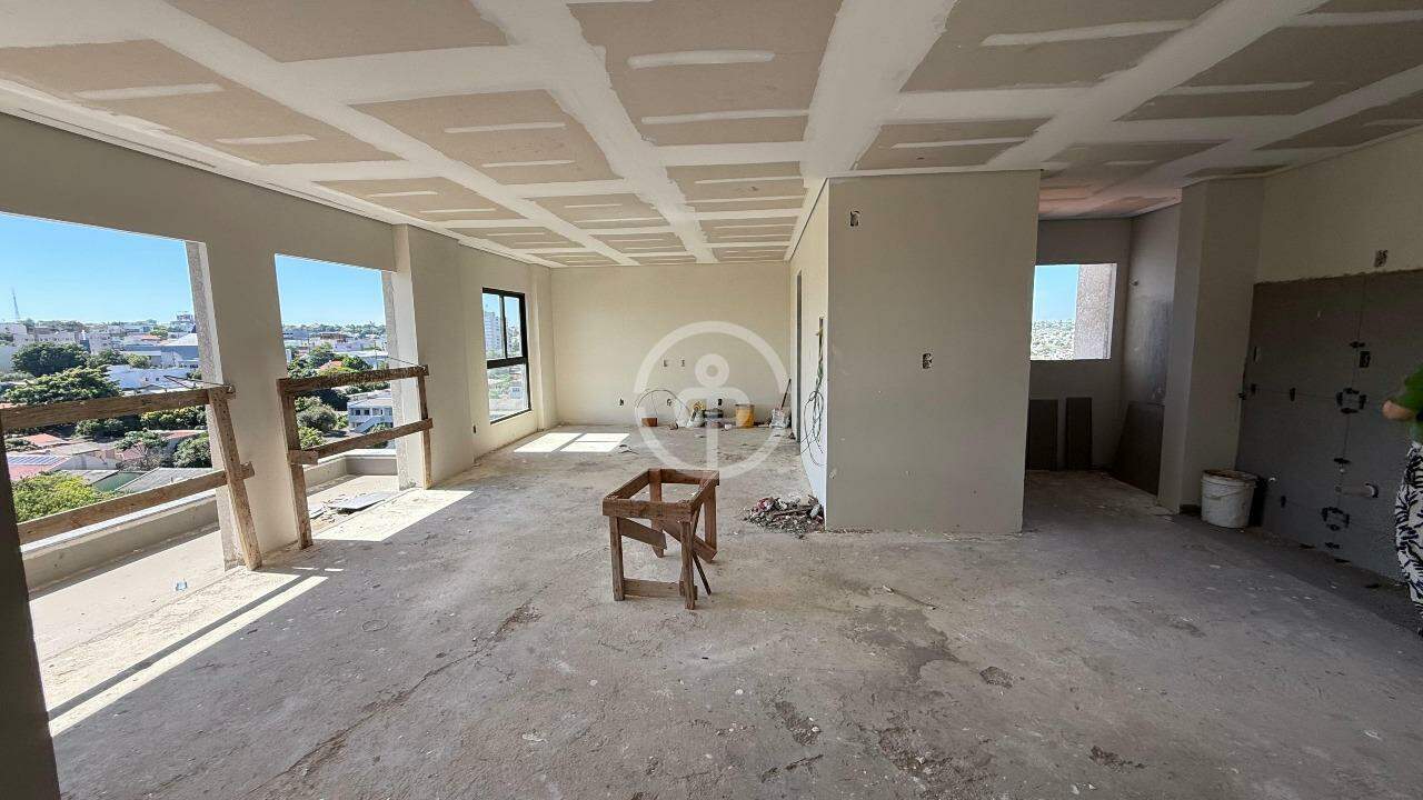 Apartamento à venda no Coqueiral: 