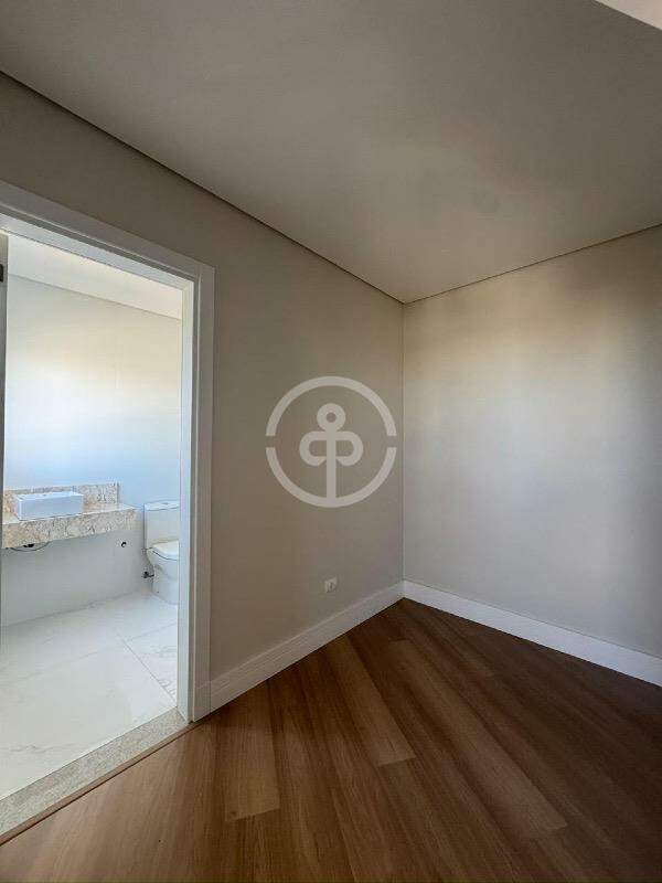 Apartamento à venda no Country: 