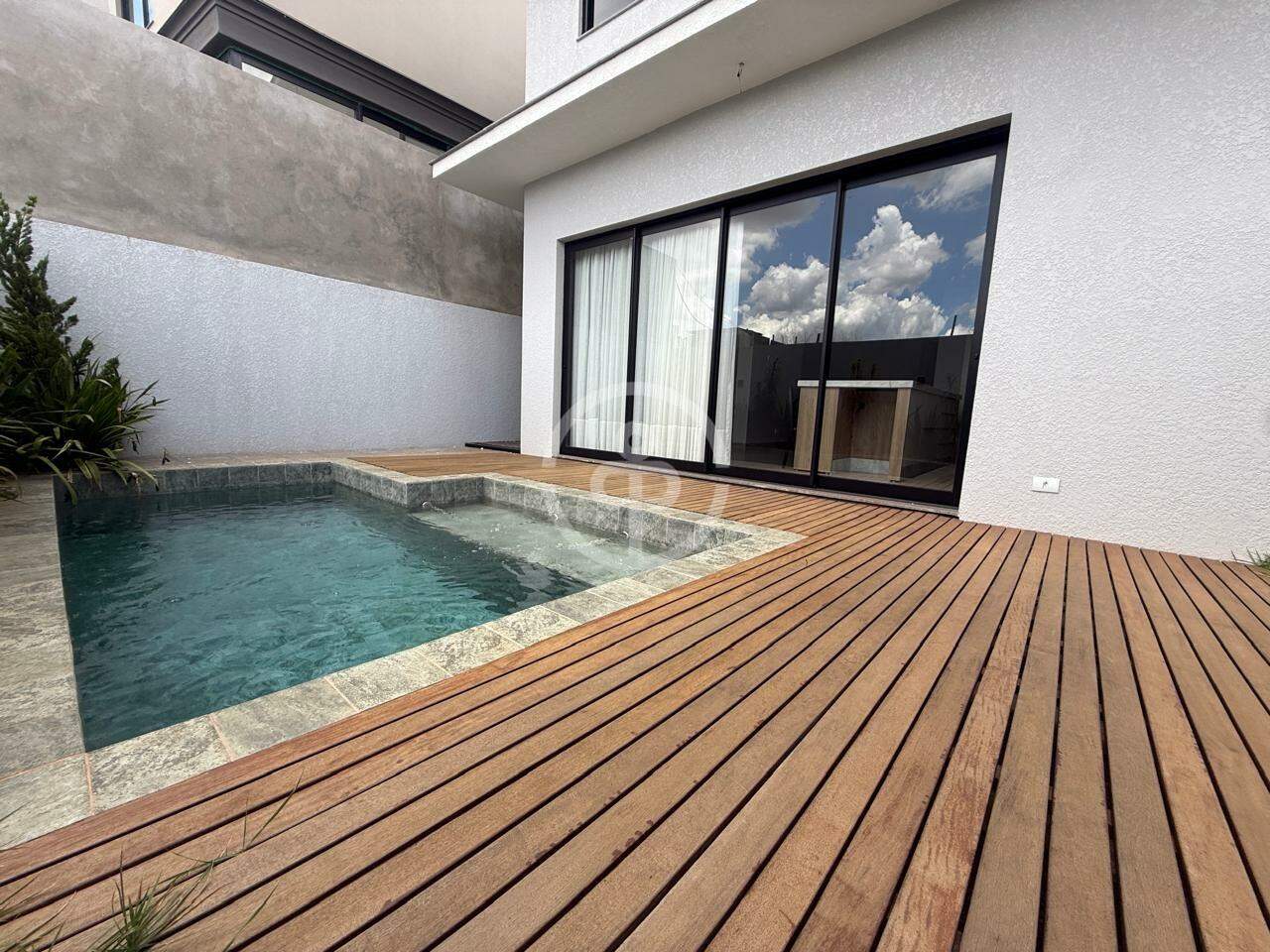 Casa em condomínio à venda no FAG: 