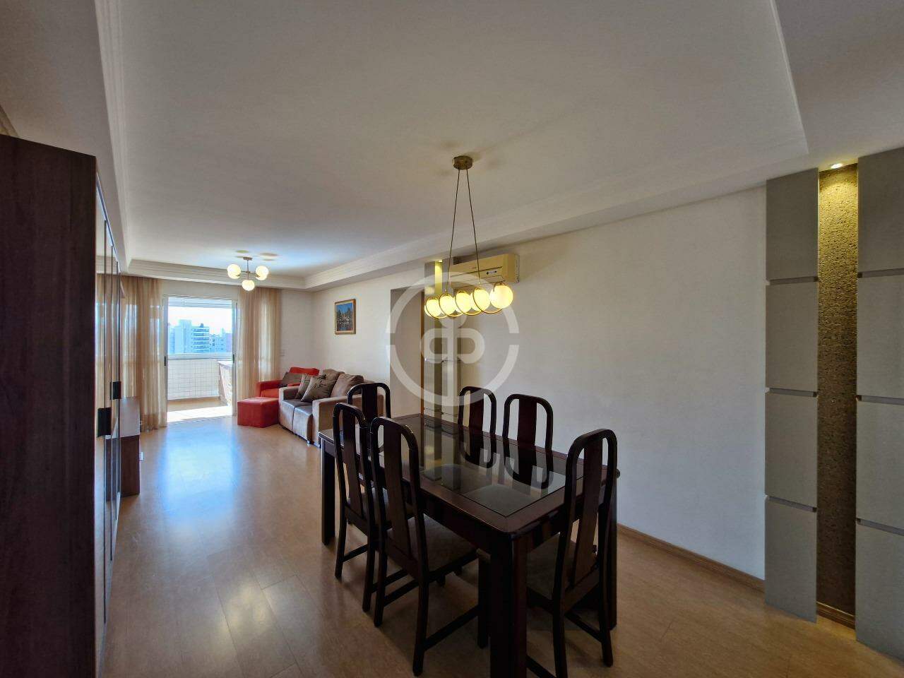 Apartamento para aluguel no Centro: 