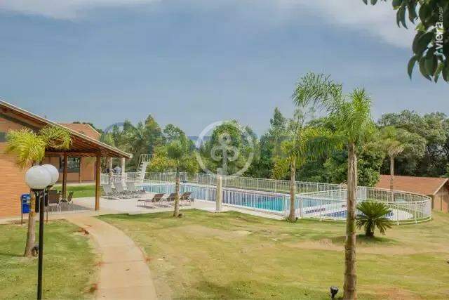 Terreno em condomínio à venda no Cataratas: 