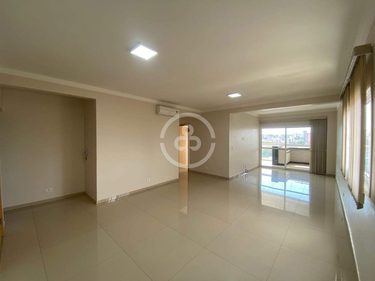 Apartamento para aluguel no Centro: 