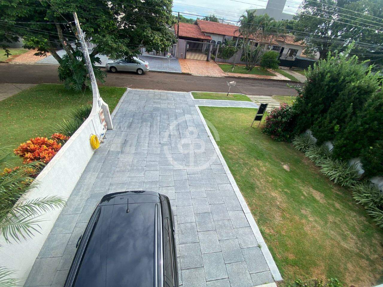 Sobrado para aluguel no Recanto Tropical: 