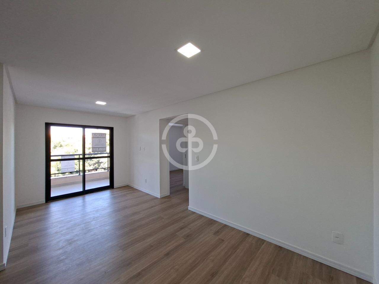 Apartamento para aluguel no Pioneiros Catarinenses: 