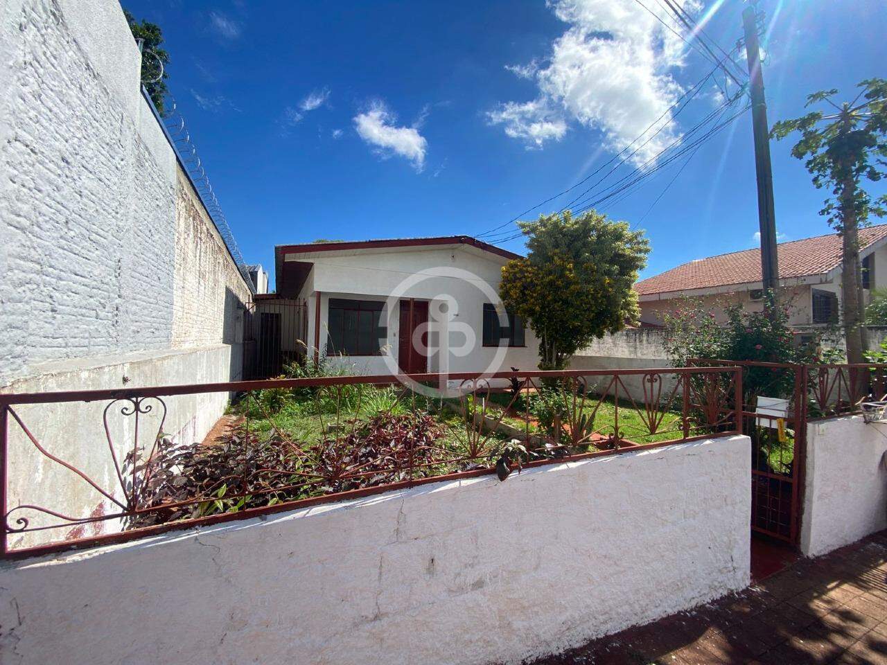 Casa para aluguel no Centro: 