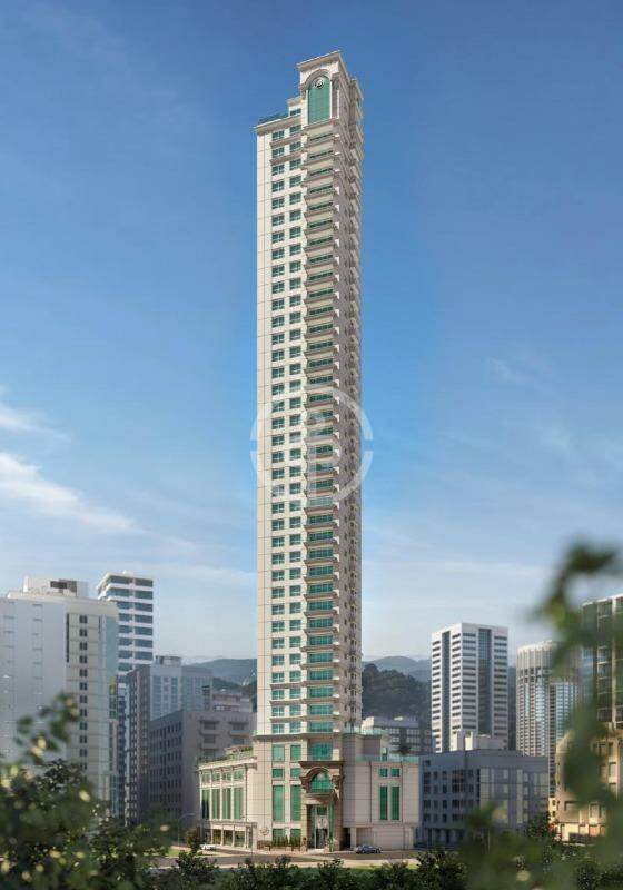 Apartamento à venda no Pioneiros: 