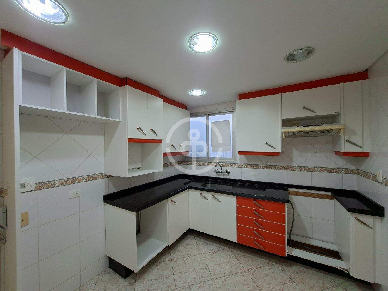 Apartamento para aluguel no Centro: 