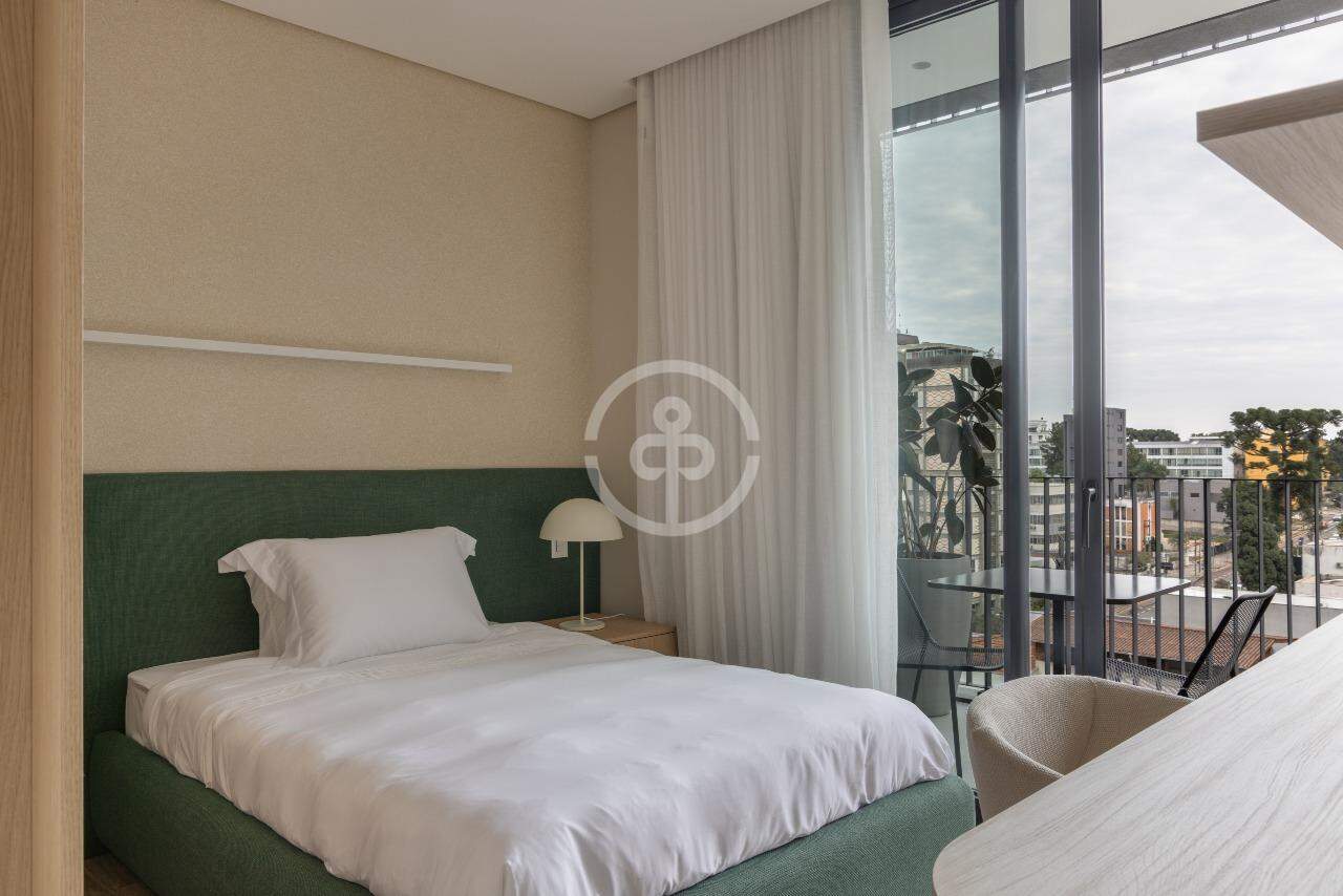 Apartamento duplex à venda no Batel: 