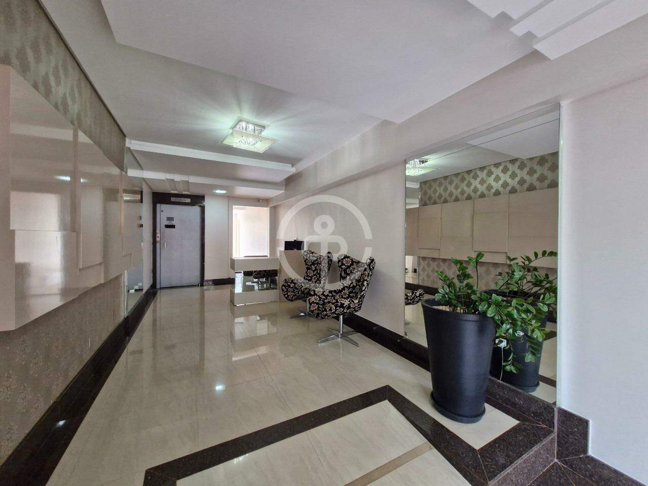 Apartamento para aluguel no Centro: 
