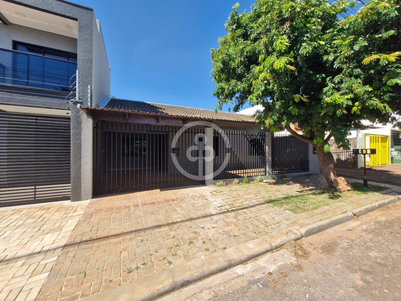 Casa para aluguel no Esmeralda: 