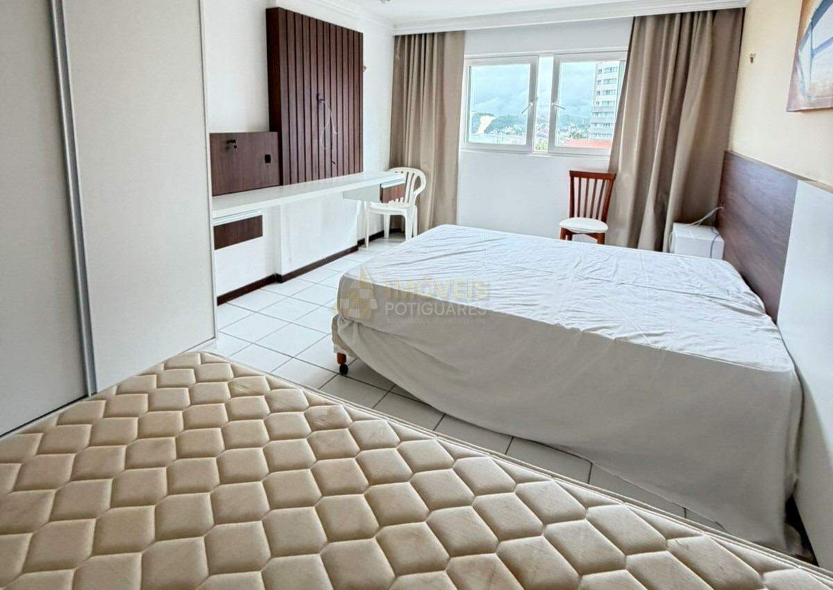 Flat à venda no Ponta Negra: 