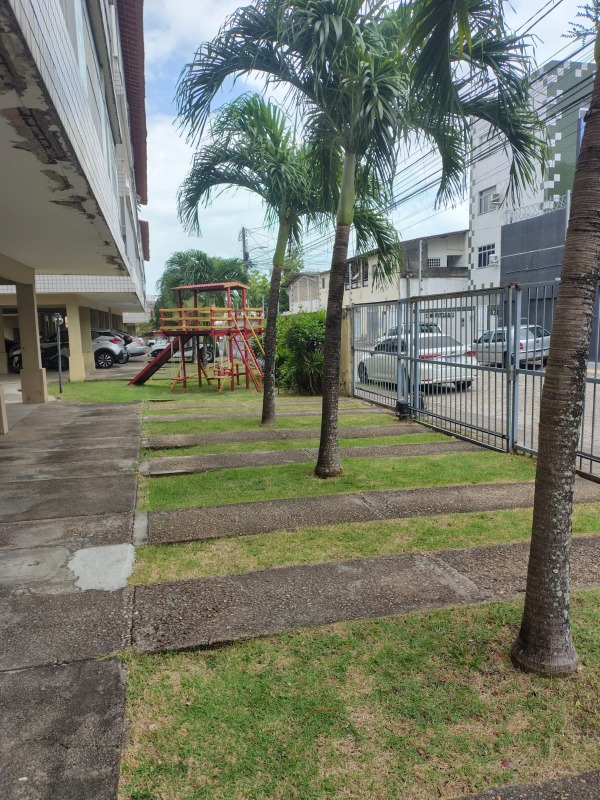 Apartamento à venda no Lagoa Nova: 