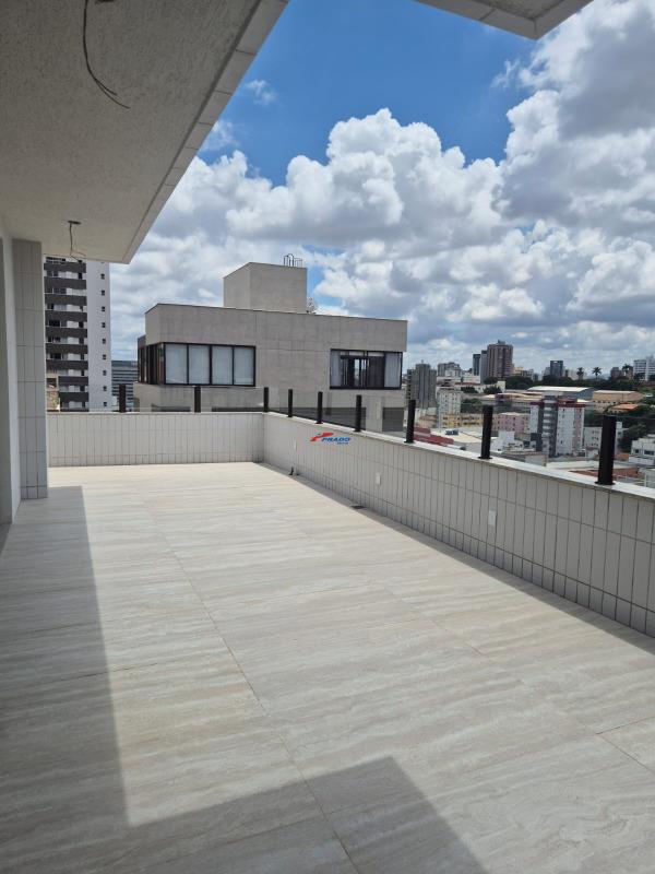 Cobertura à venda no Prado: 