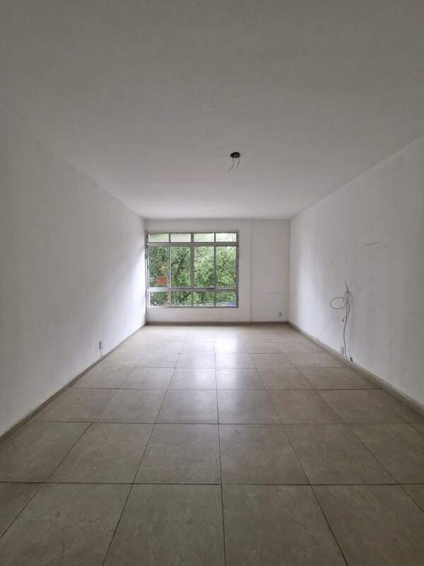 Apartamento à venda no Ponta da Praia: Sala