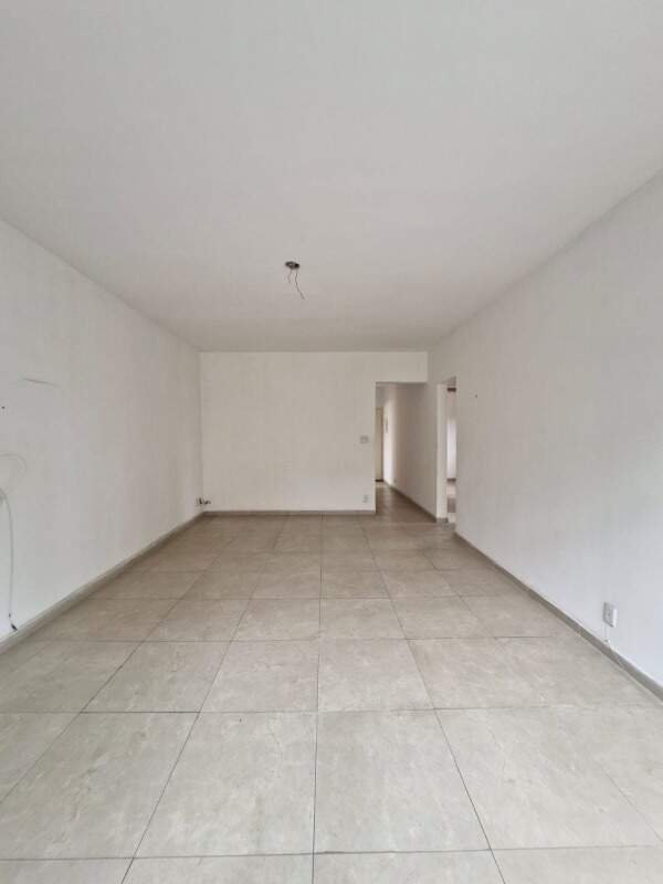 Apartamento à venda no Ponta da Praia: Sala