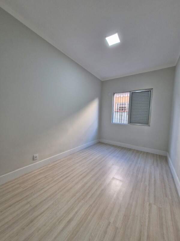 Apartamento à venda no Embaré: 1° Quarto