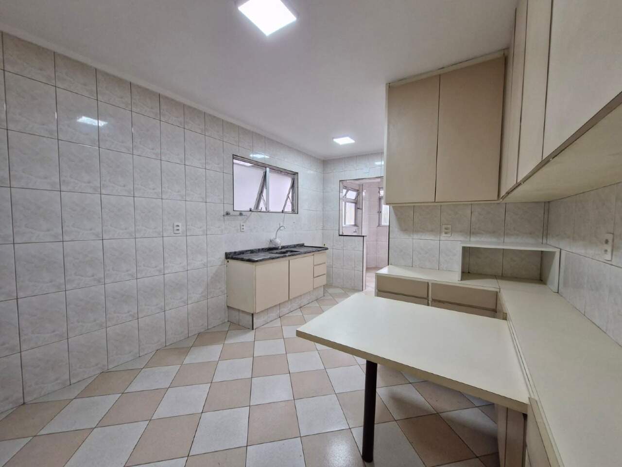 Apartamento à venda no Embaré: 