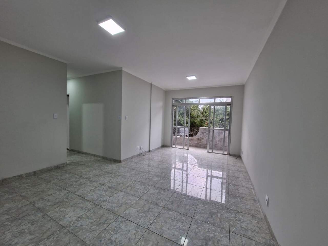 Apartamento à venda no Embaré: 