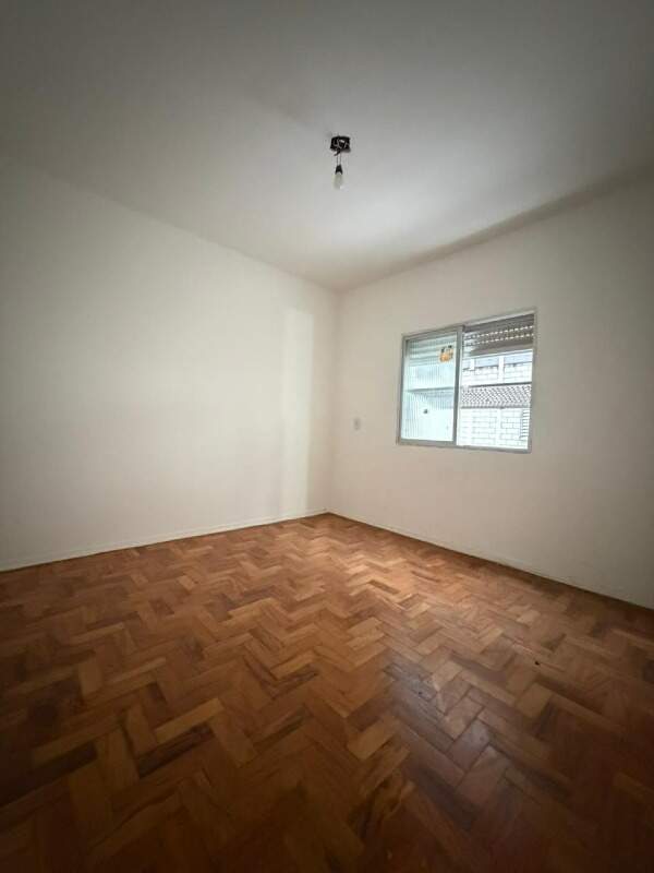 Apartamento à venda no Aparecida: 1° Quarto