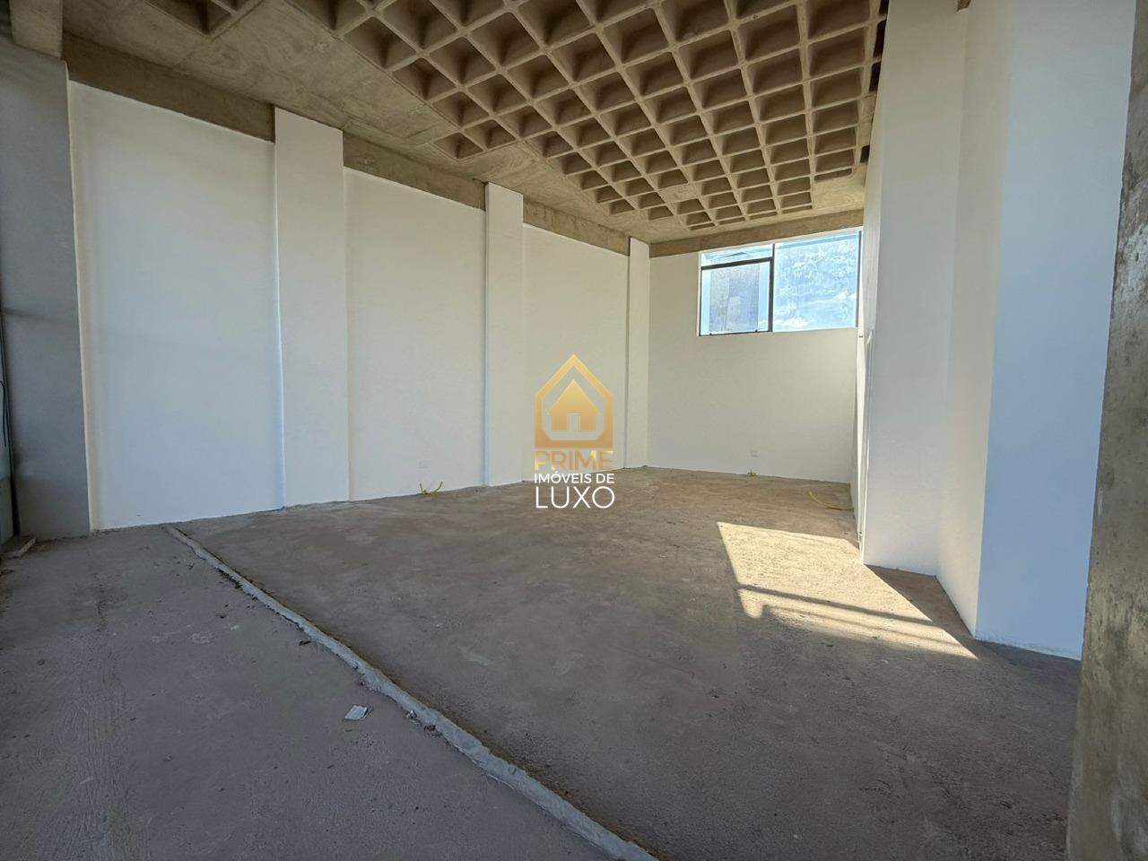 Sala à venda no Vale do Sereno: 