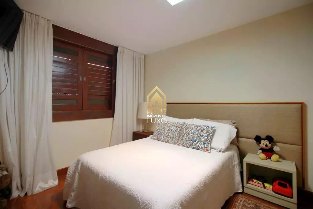 Casa à venda no Mangabeiras: 