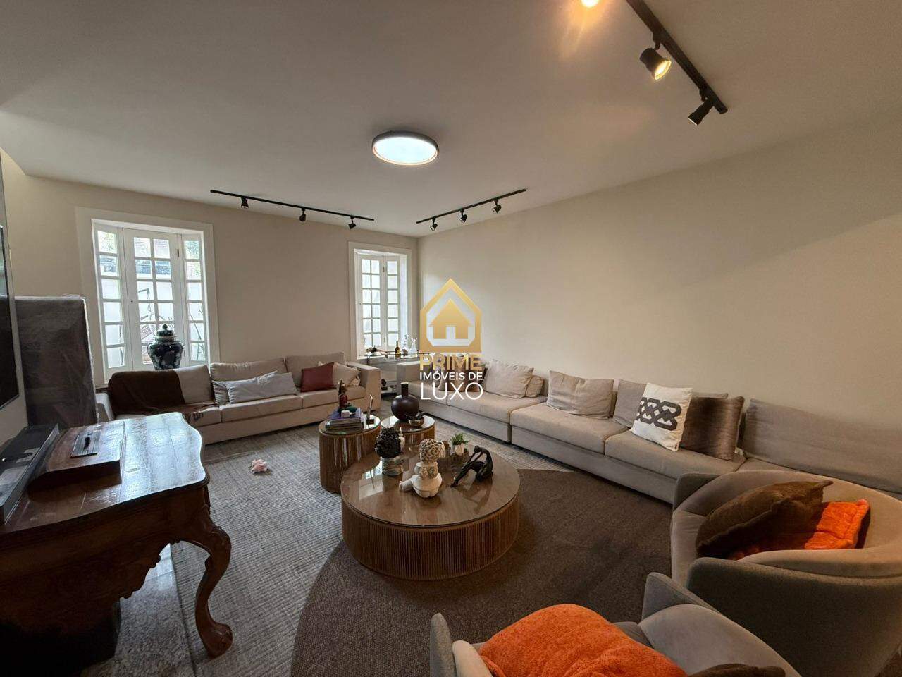 Casa para aluguel no Belvedere: 
