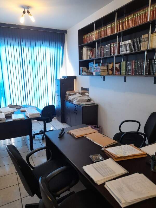 Sala à venda no Setor Central: 