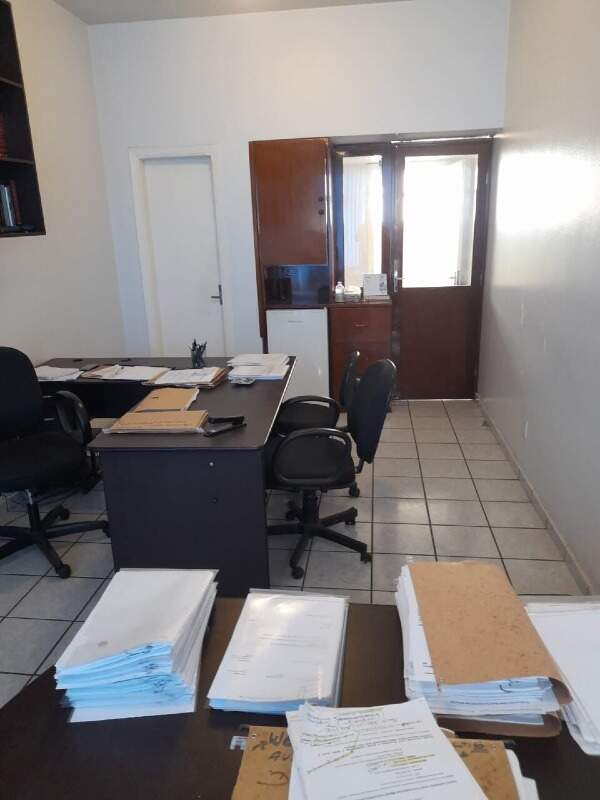 Sala à venda no Setor Central: 