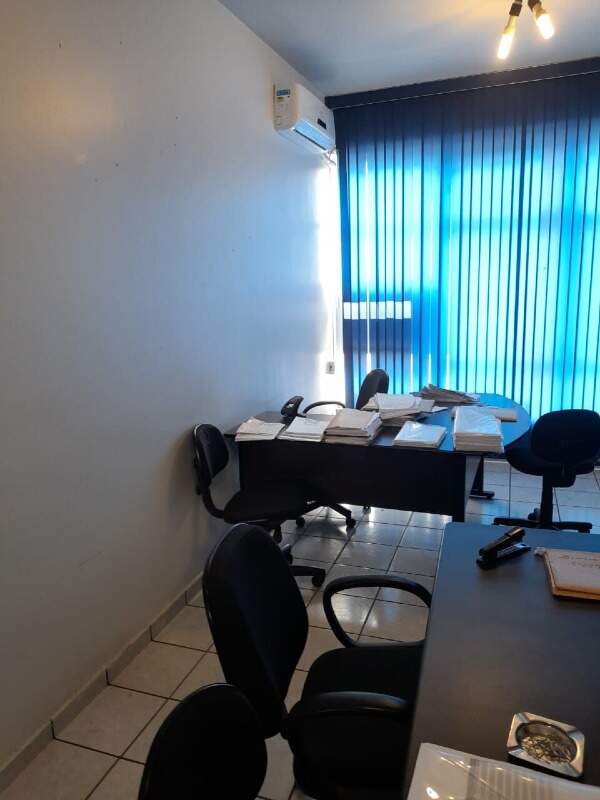 Sala à venda no Setor Central: 