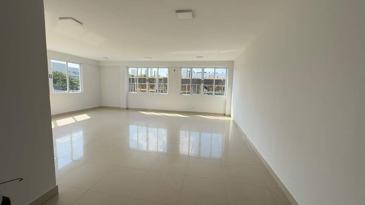 Prédio à venda no Residencial Alphaville Flamboyant: 