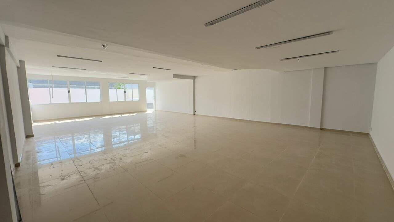 Prédio à venda no Residencial Alphaville Flamboyant: 