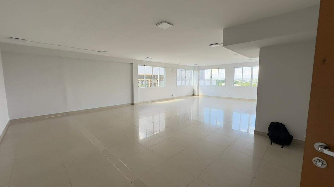 Prédio à venda no Residencial Alphaville Flamboyant: 