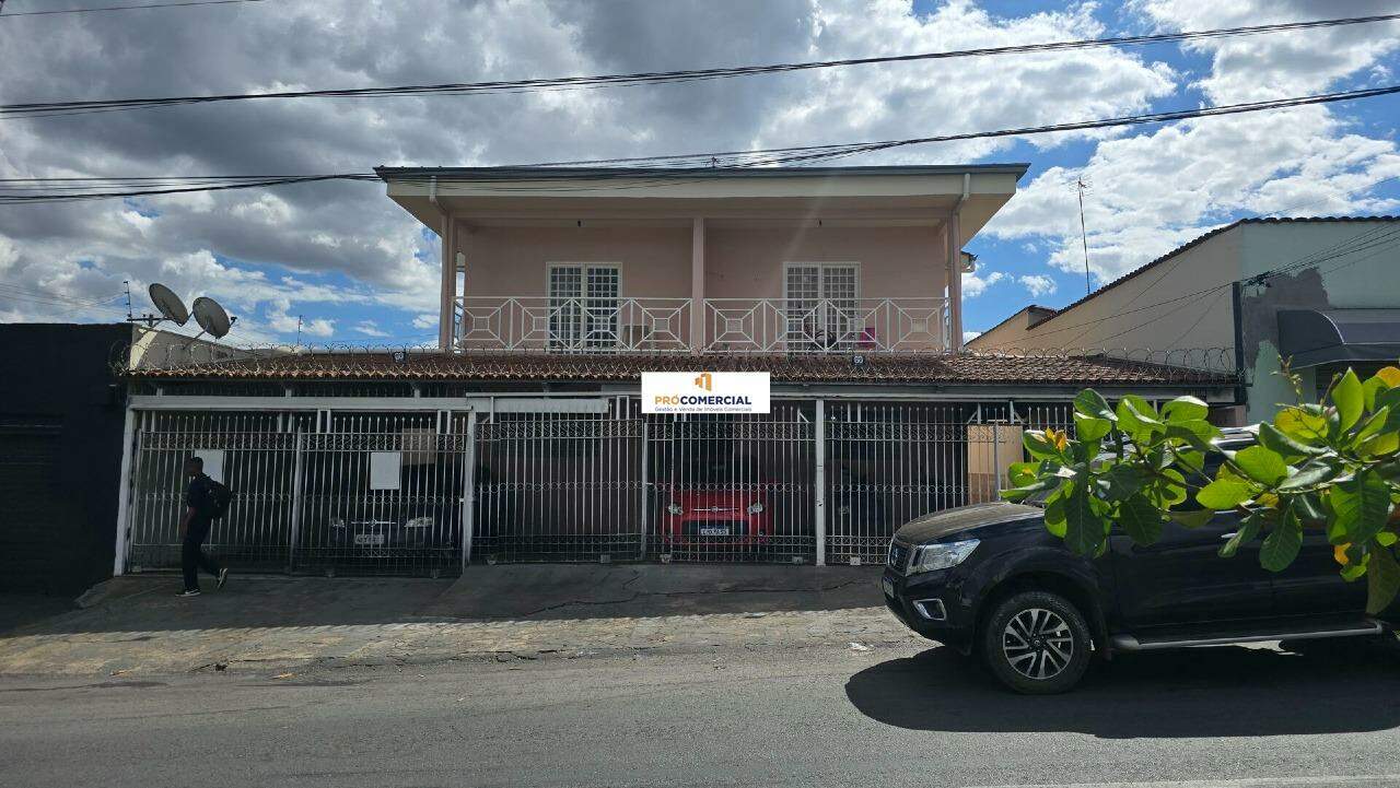 Casa à venda no Jardim Maria Inês: 