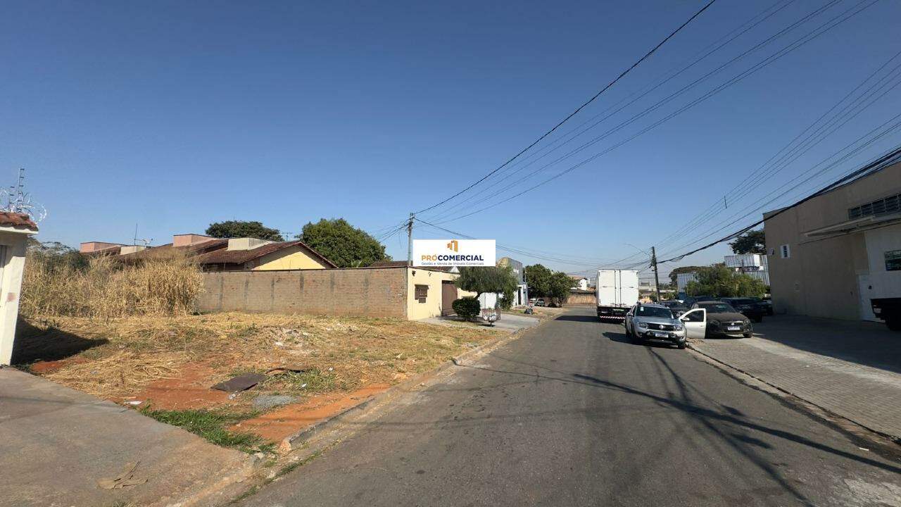 Lote à venda no Santa Genoveva: 