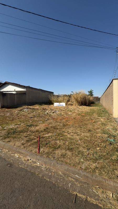 Lote à venda no Santa Genoveva: 