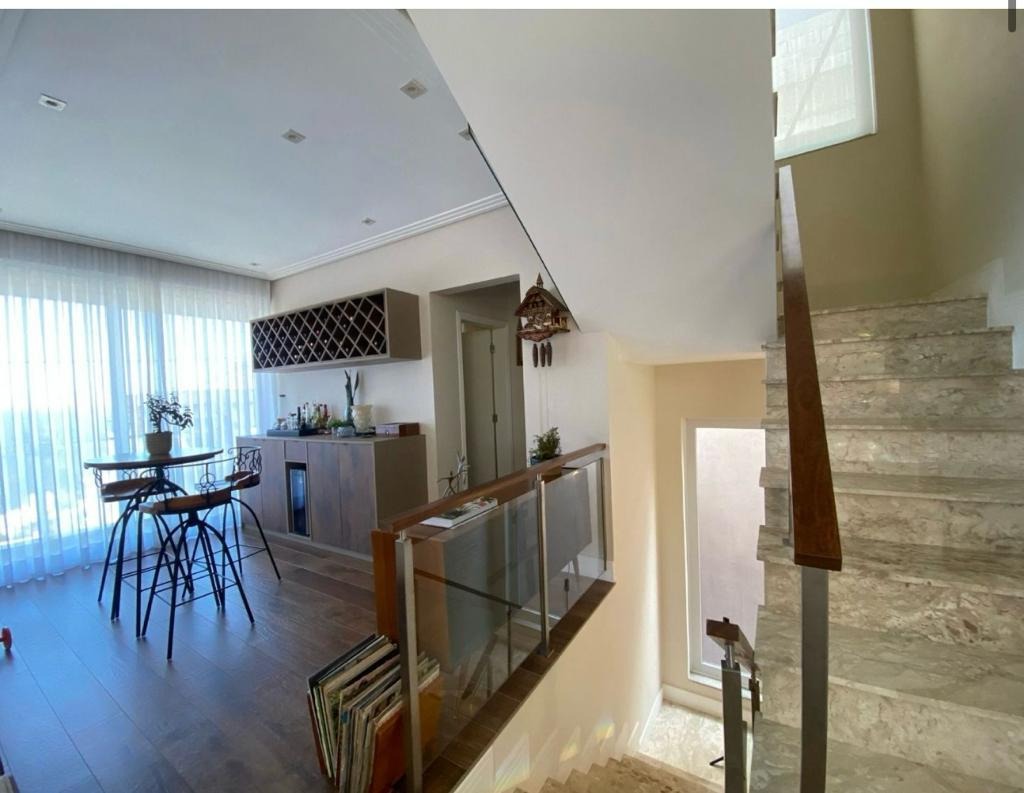 Casa à venda no Jardim Itaquiti: 