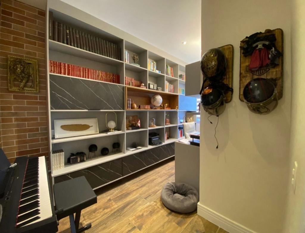 Casa à venda no Jardim Itaquiti: 