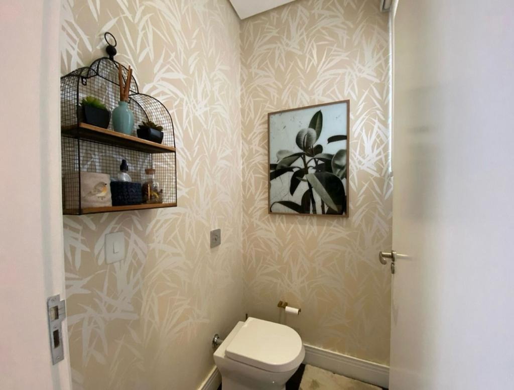 Casa à venda no Jardim Itaquiti: 