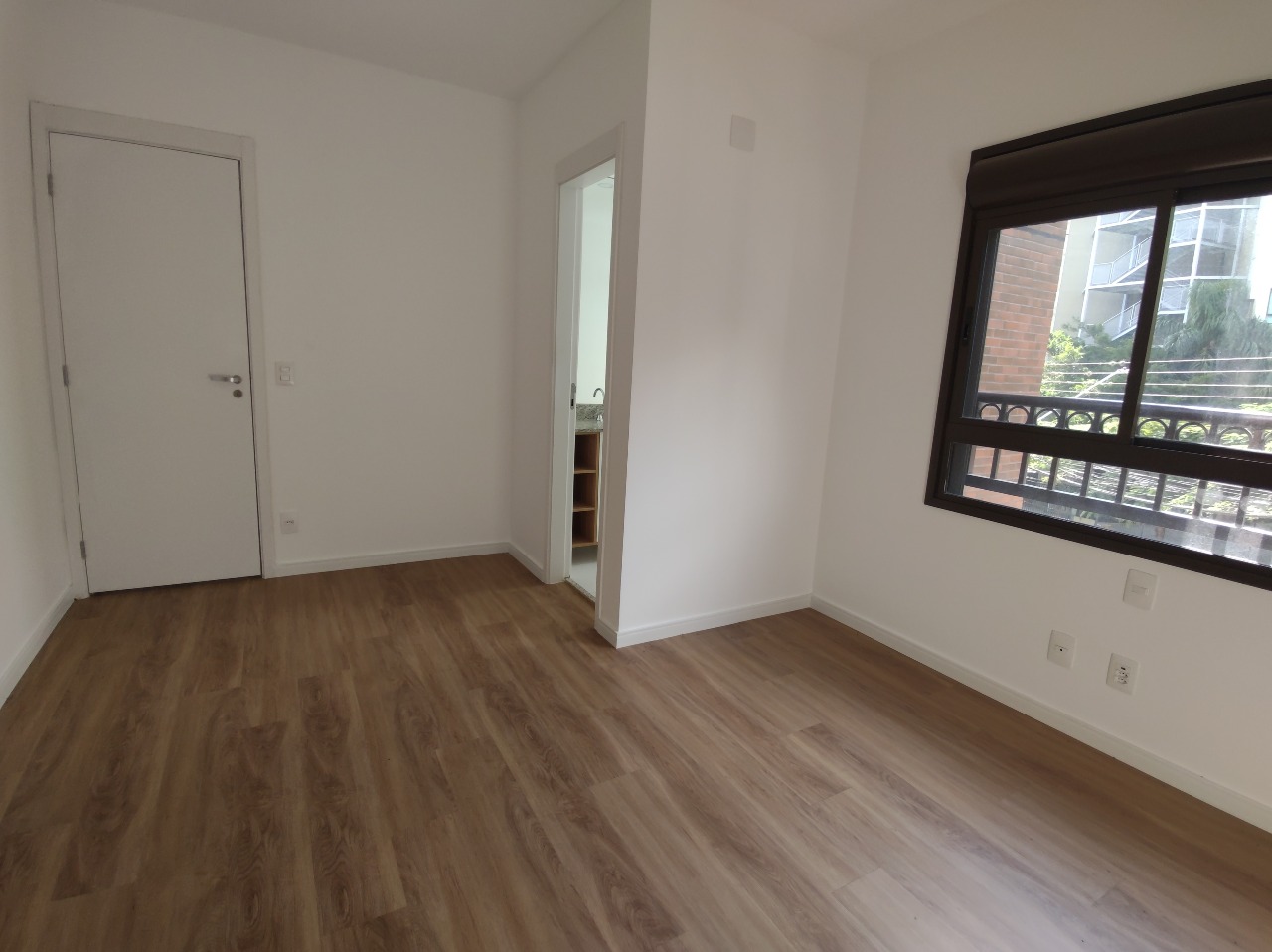 Apartamento para aluguel no Dezoito do Forte Empresarial/Alphaville.: 