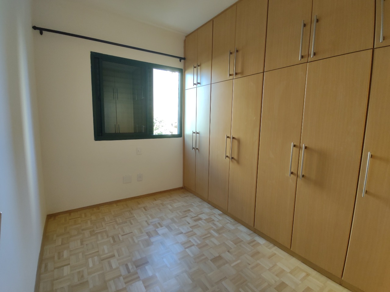 Apartamento para aluguel no Alphaville: 